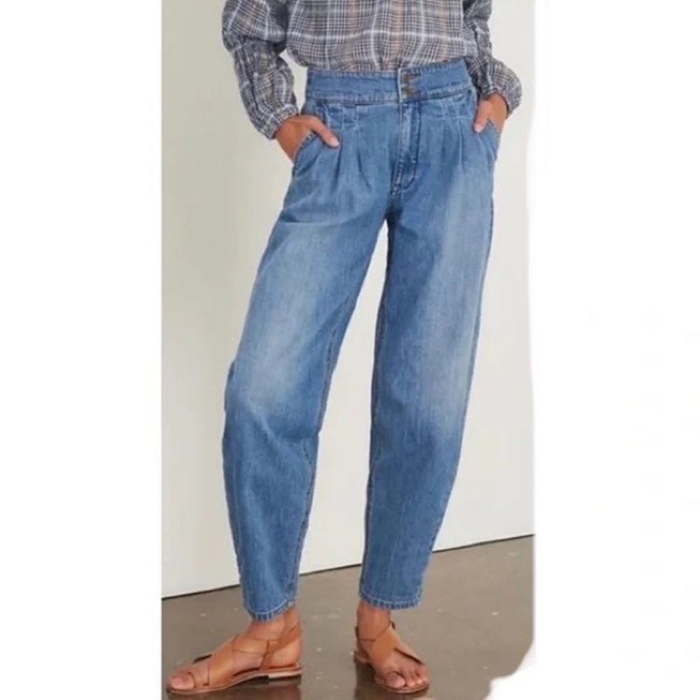 BLANK NYC  The Balloon curve-legged Pleated High Rise Mom